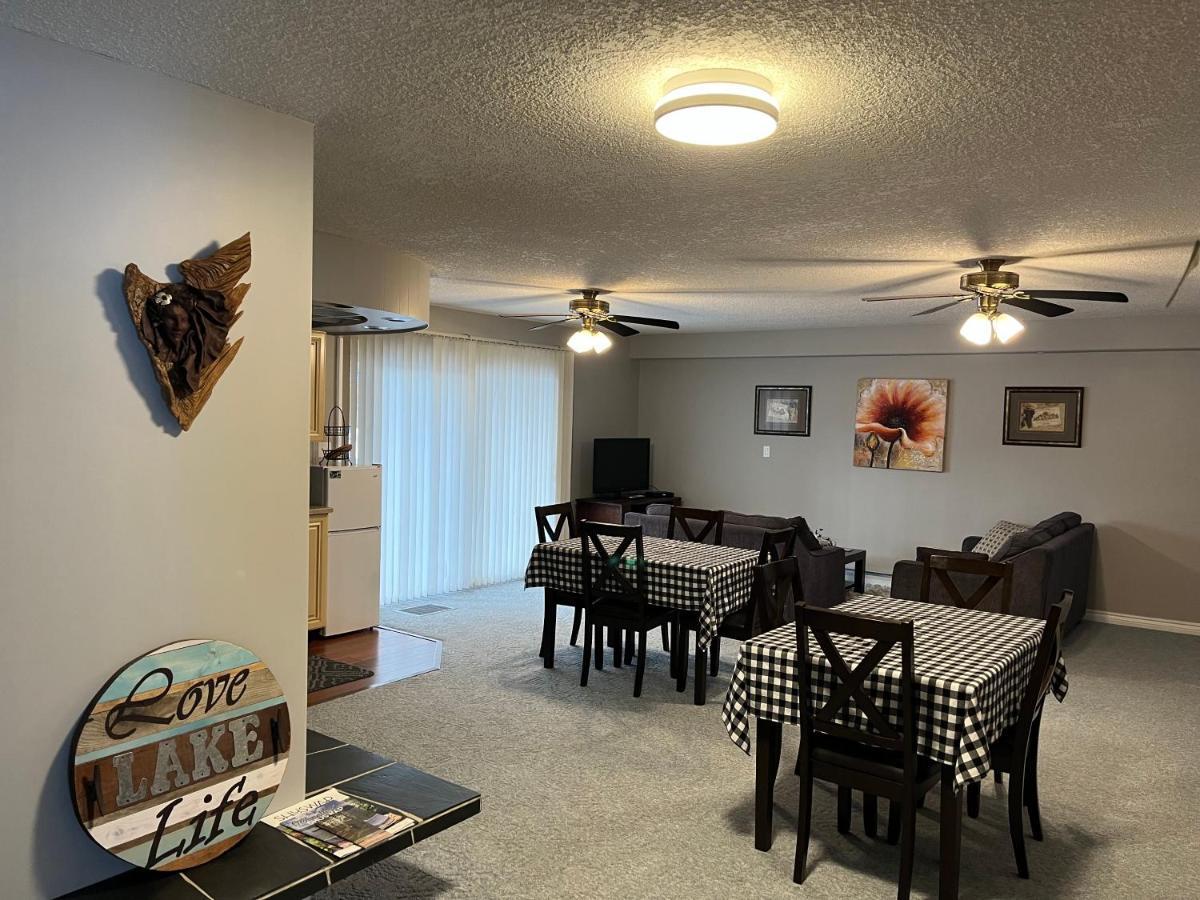 Sunny Shuswap B&B Chase 외부 사진