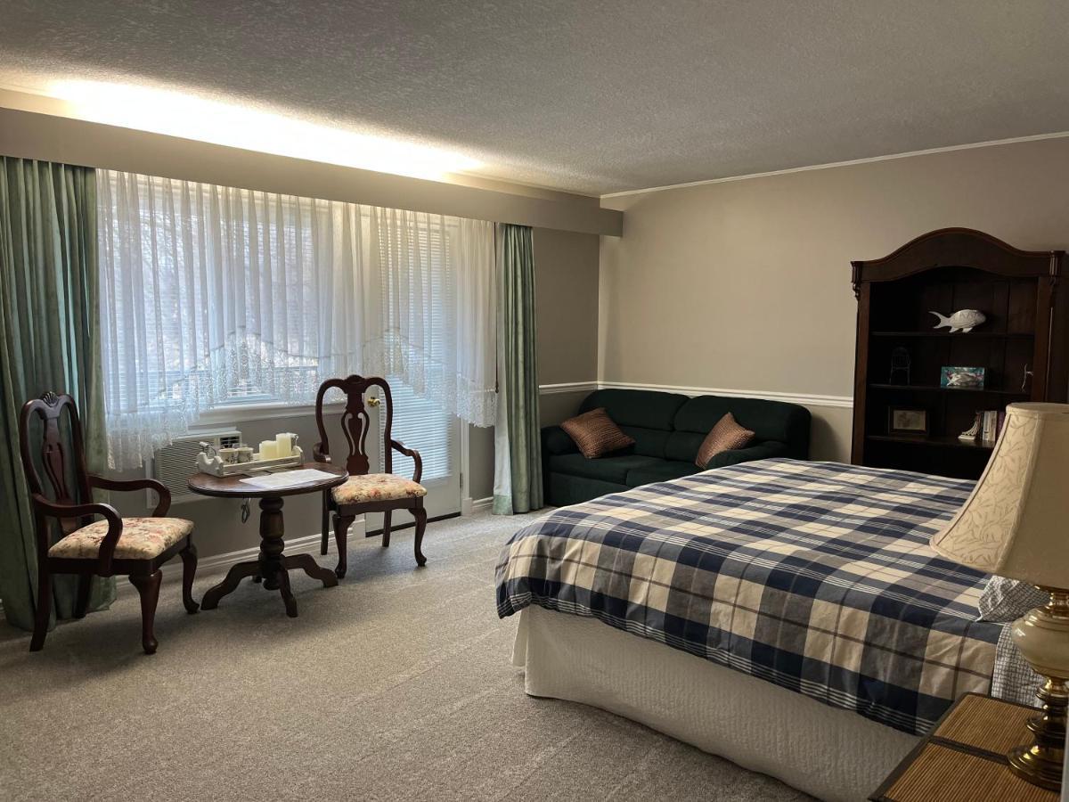 Sunny Shuswap B&B Chase 외부 사진